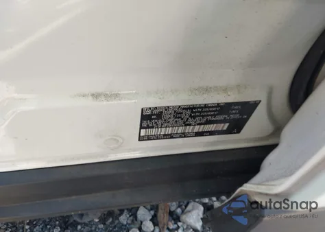 2019 Toyota Rav4 Xle from USA, damaged, VIN 2T3P1RFV3KC009276